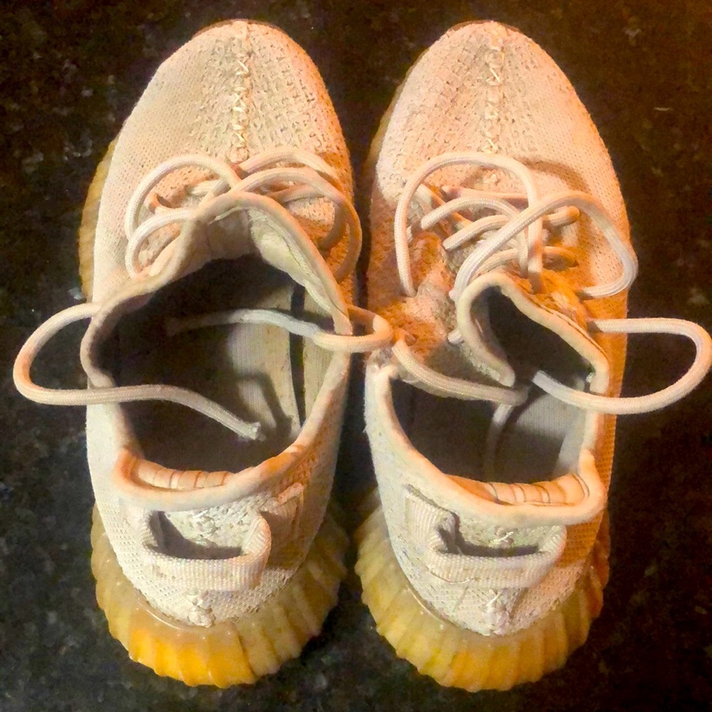 Youth Adidas Yeezy Boost 350 - Picture 2 of 11